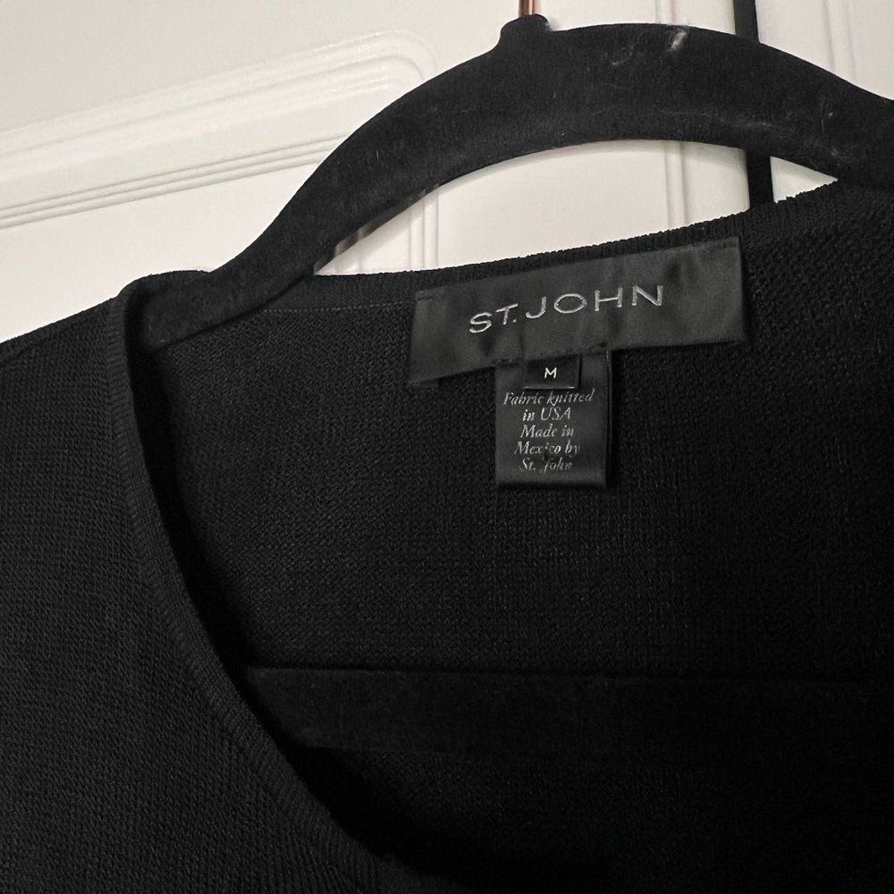 St. John Black Cropped Cardigan - Picture 4 of 11